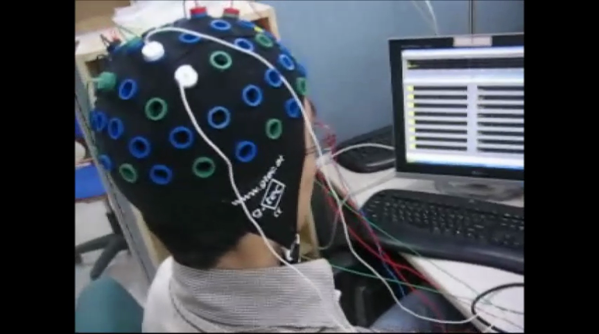 Toy car control using EEG Toy car.png